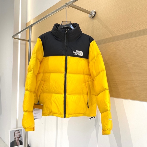 The North Face Black and Yellow Insulated Jacket - Picture 1 of 5